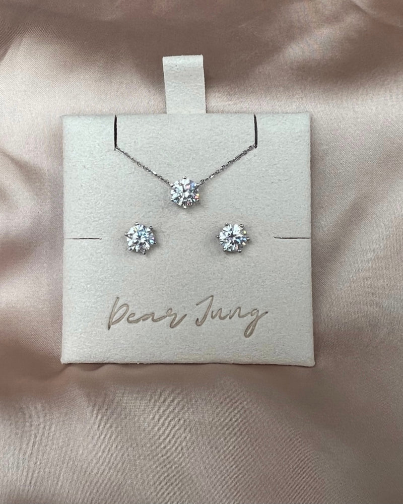 Dear Jung (1CT Stimulated Diamond Earring & Necklace)